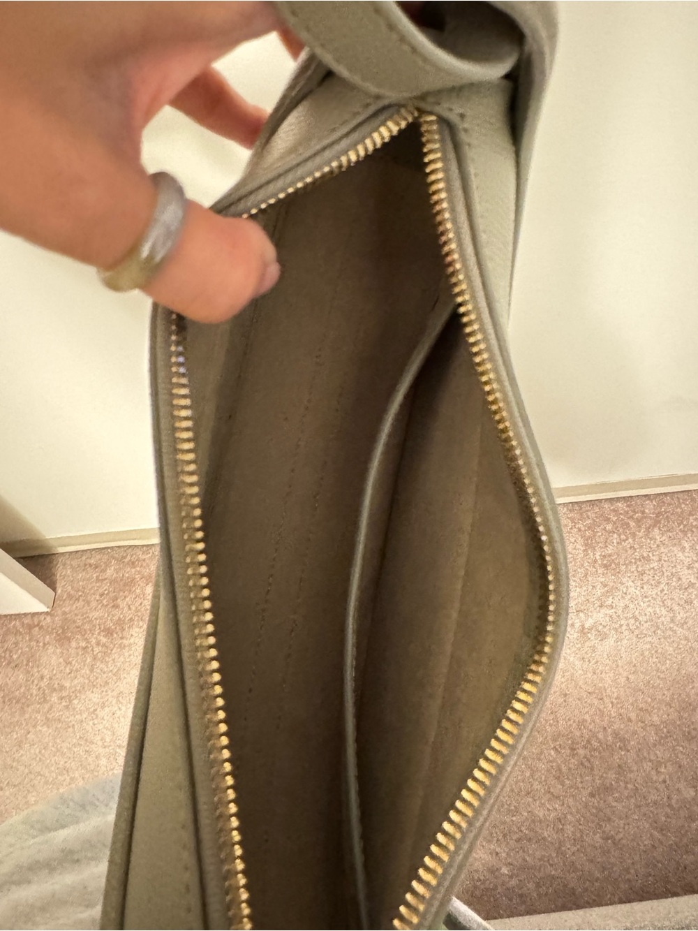 Polene - Numbero Dix in Textured Olive - Picture 4 of 4